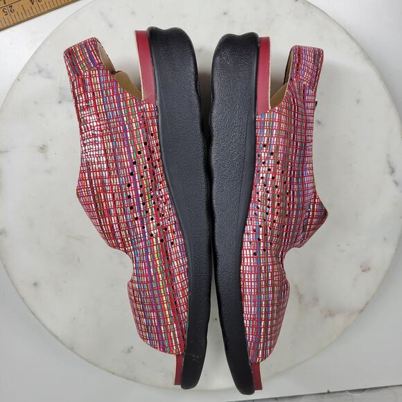 SAS Relaxed Rainbow Sandals Womens 7 Red Leather Open Toe Casual Slingback Strap - Picture 11 of 16